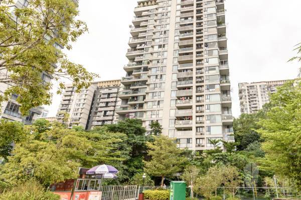 金地香密山|香蜜湖半山物業|視野好|戶型方正|有壹層露臺