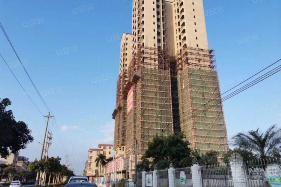 肇庆禄步豪庭,首期5万(减),香港高铁80分钟直达,香港银行按揭,最新价单